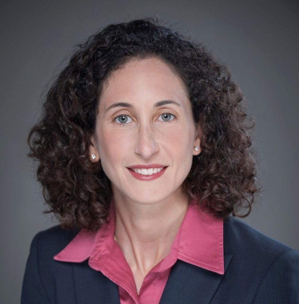 Head and shoulders photo of Marisa Uchin